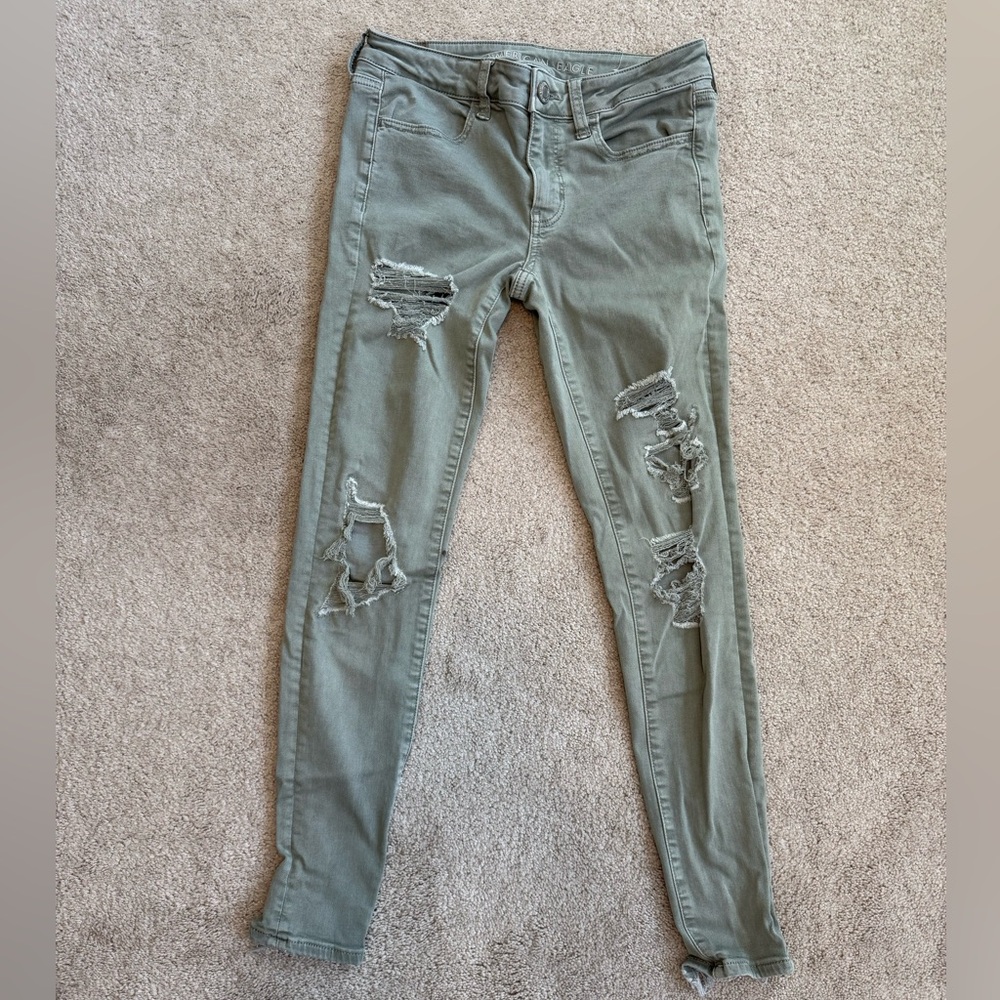 American Eagle Jeans Women’s Sz 6 Regular Jegging Bottoms Distressed Army Green